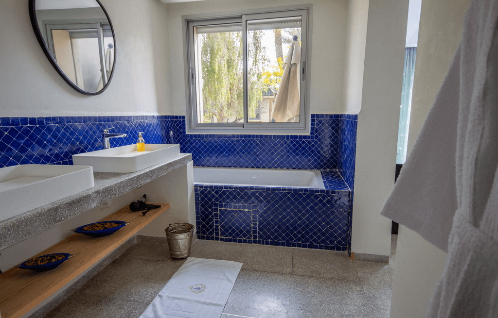 Chambre avec piscine